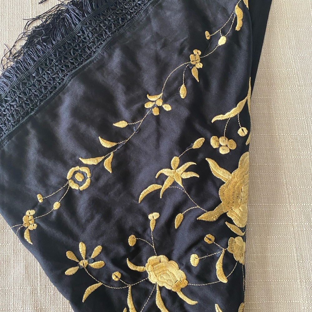 Elegant Black and Gold Embroidered Shawl - Picture 2 of 3